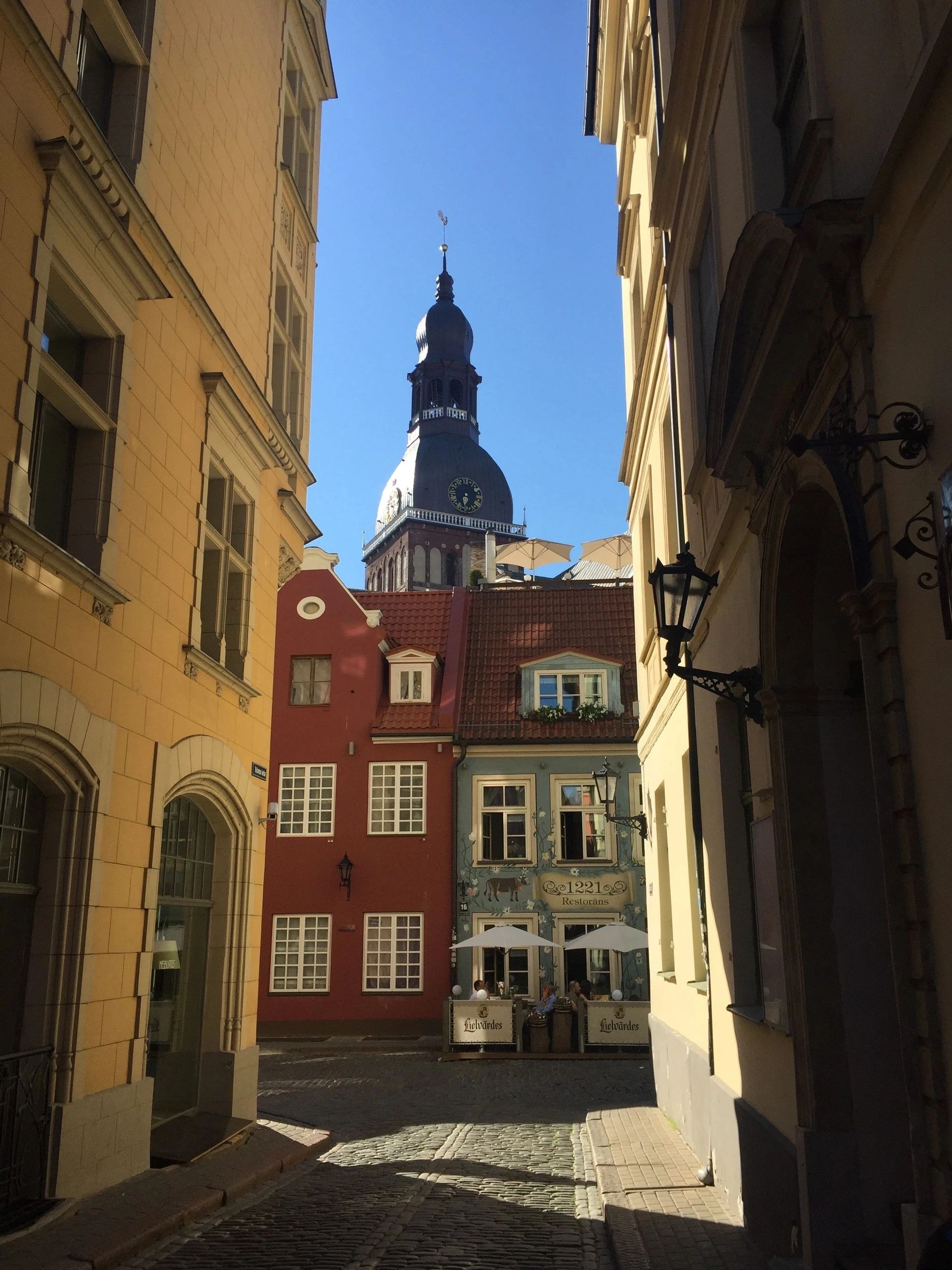 Latvian Gem tour moment